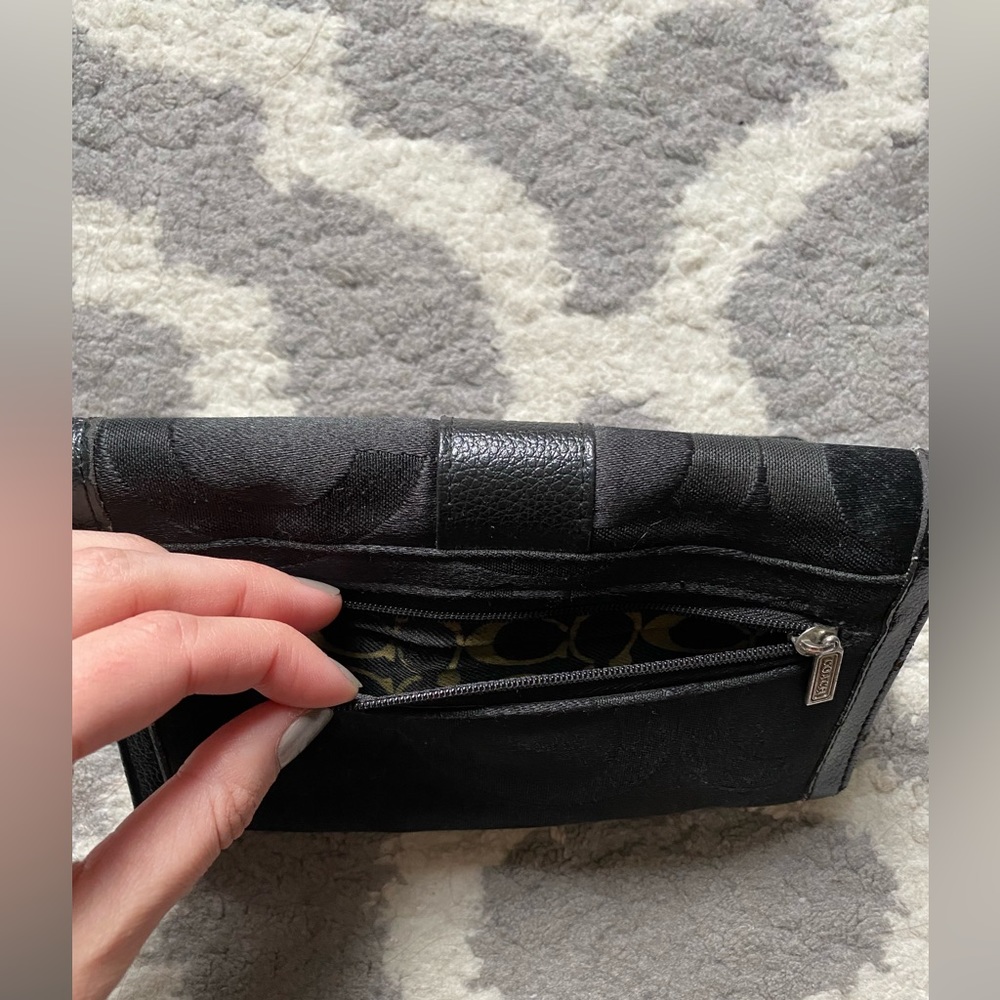 Coach Black Trifold Wallet - Picture 7 of 8